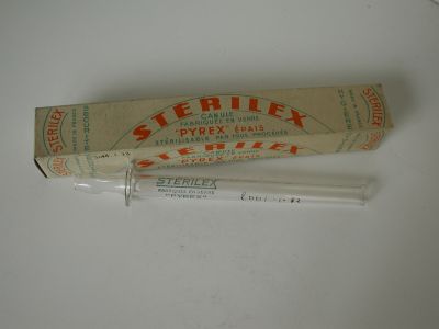 Veuillez patienter...